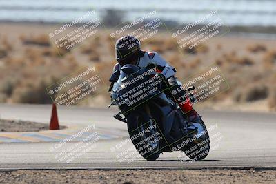 media/Dec-18-2022-SoCal Trackdays (Sun) [[8099a50955]]/Turn 7 Backside (1125am)/